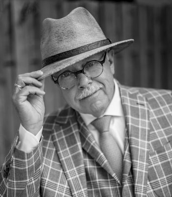 Mr. Frank Visser – Host Mr. Frank Visser - Host